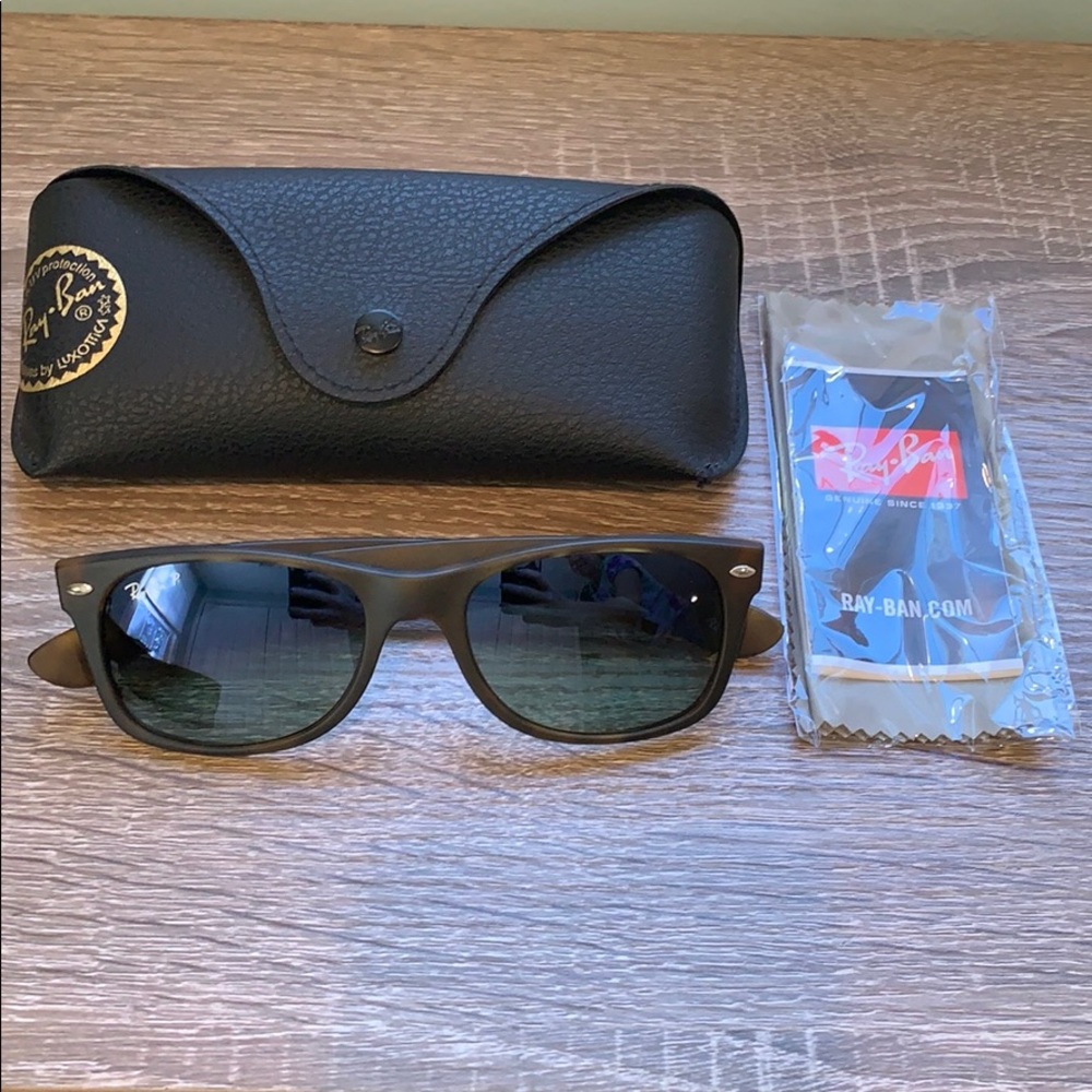 NEW WAYFARER CLASSIC